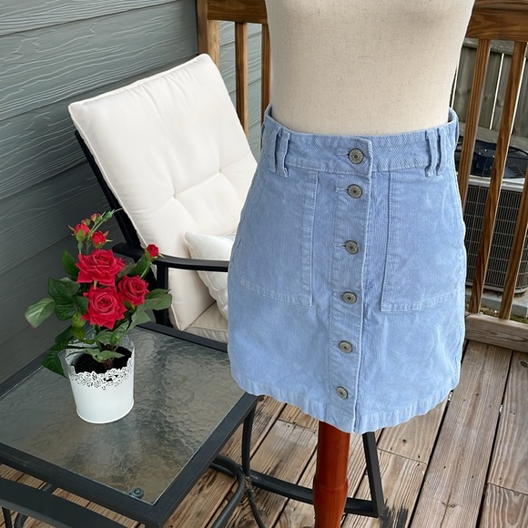 American Eagle Corduroy Button Down Skirt (Size: 0 Long) - Picture 2 of 5